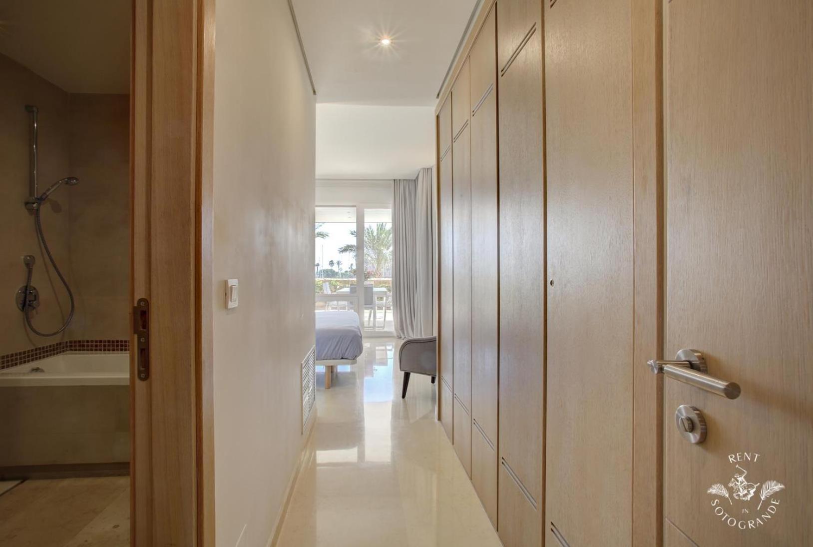 Ribera Del Marlin Apartment Sotogrande Exterior photo